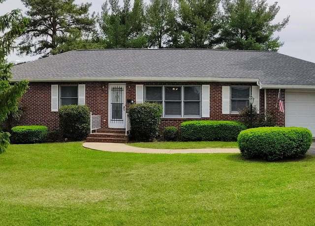 Property at 16 Park Ave, Luray, VA 22835, 3 beds, 2 baths