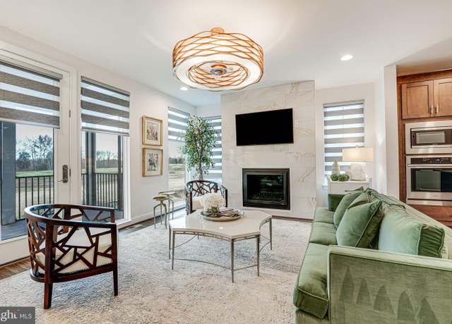 Property at 631 Angelfish Way, Woodbridge, VA 22191, 3 beds, 3.5 baths