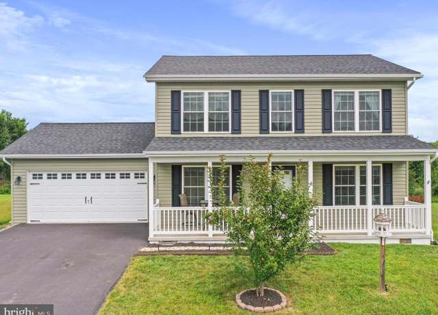 Property at 328 Duckwoods Ln, Martinsburg, WV 25403, 3 beds, 2.5 baths