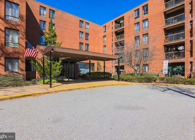 Property at 6711 Park Heights Ave #106, Baltimore, MD 21215, 2 beds, 2 baths