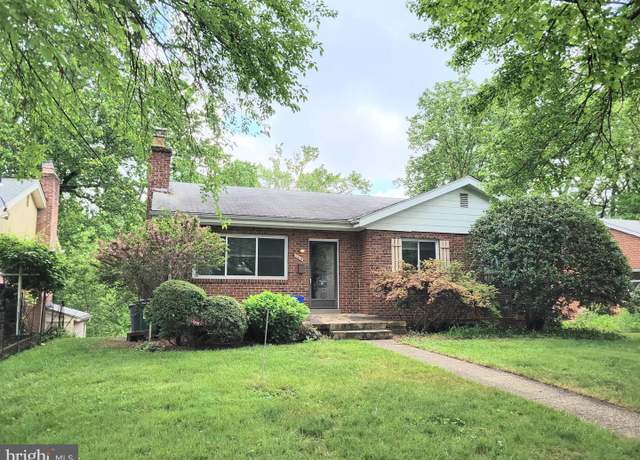Property at 142 Fleetwood Ter, Silver Spring, MD 20910, 5 beds, 2 baths