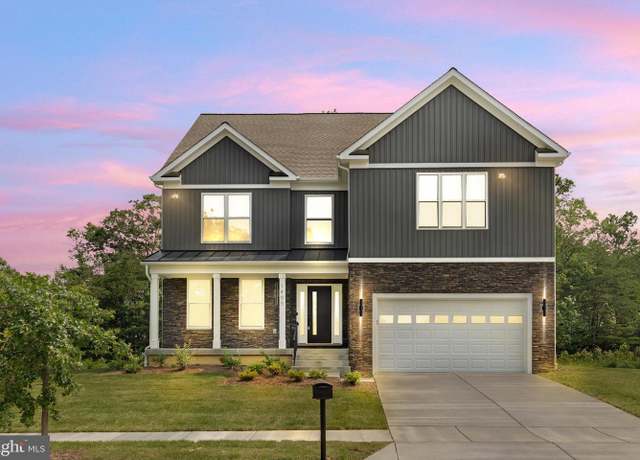Property at 1405 Woodmead Ct, Accokeek, MD 20607, 6 beds, 5 baths