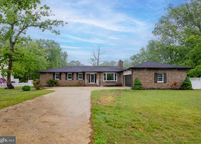 Property at 2432 Shamrock Ln, Millville, NJ 08332, 4 beds, 2.5 baths