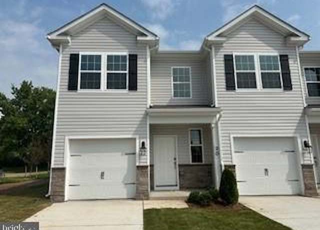 Property at 30 Windsor Ct, Gettysburg, PA 17325, 3 beds, 2.5 baths