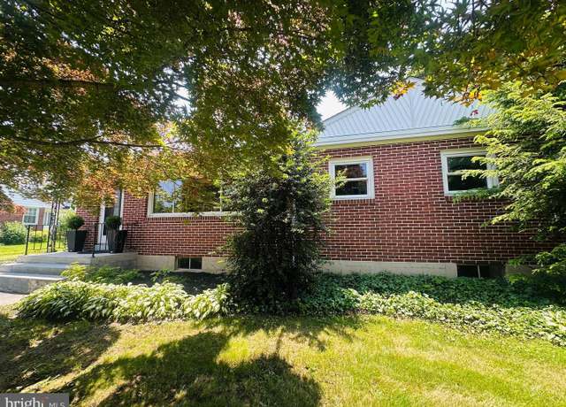 Property at 481 Laudermilch Rd, Hershey, PA 17033, 3 beds, 2 baths