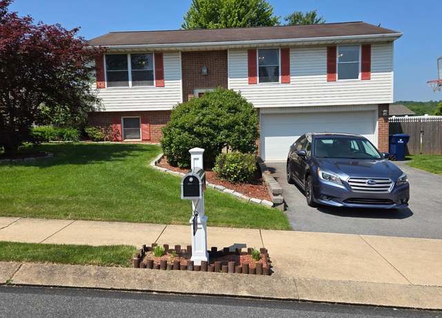 Property at 12 Spring House Ln, Denver, PA 17517, 3 beds, 1.5 baths