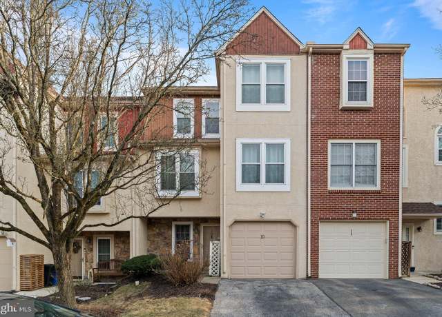 Property at 10 White Pine Ct, Lafayette Hill, PA 19444, 3 beds, 2.5 baths