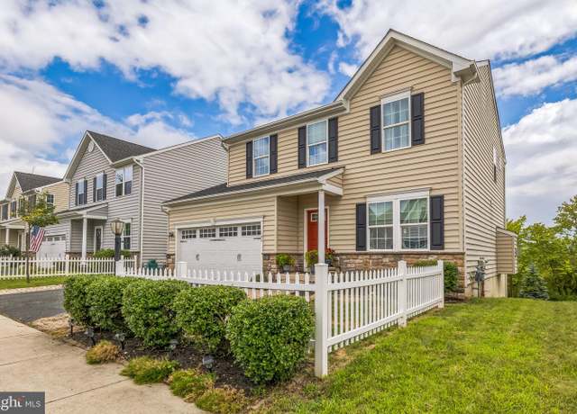 Property at 106 Garrett Ln, Gilbertsville, PA 19525, 4 beds, 3.5 baths
