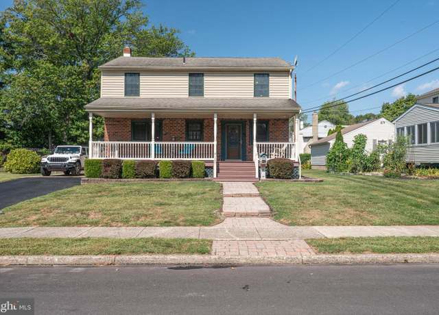 Property at 137 Avondale Rd, Norristown, PA 19403, 4 beds, 2.5 baths