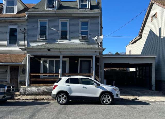 Property at 5 E Washington St, Port Carbon, PA 17965, 4 beds, 1.5 baths