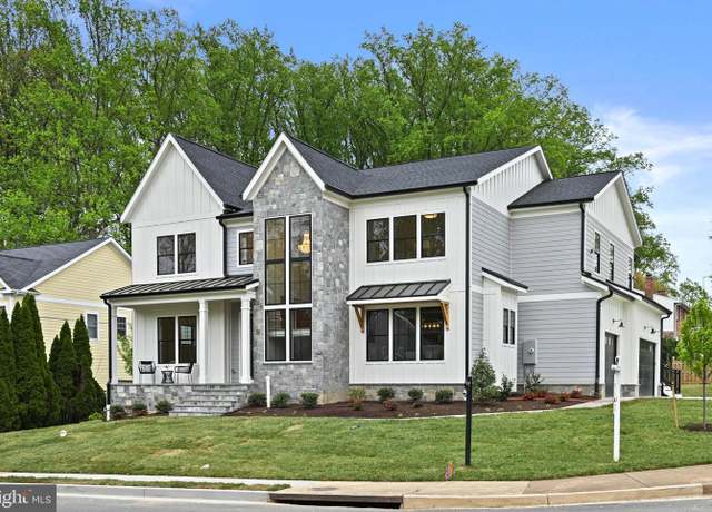 Property at 321 Broadleaf Dr NE, Vienna, VA 22180, 6 beds, 6.5 baths