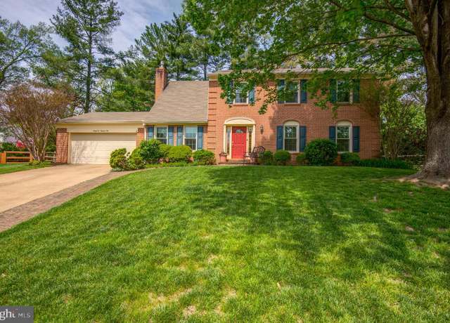Property at 9504 Broome Ct, Vienna, VA 22182, 5 beds, 3.5 baths