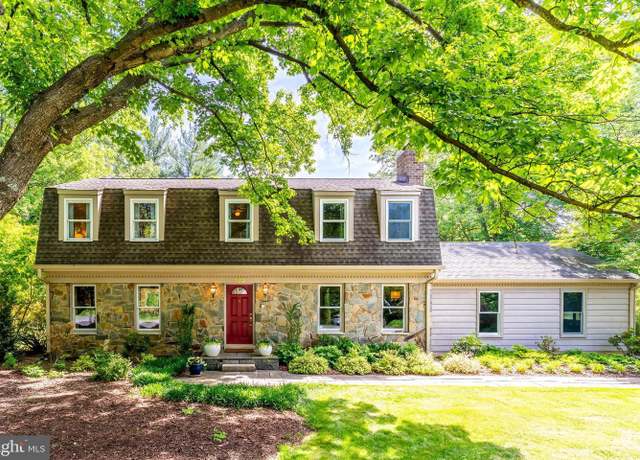 Property at 723 Forest Ridge Dr, Great Falls, VA 22066, 4 beds, 3 baths