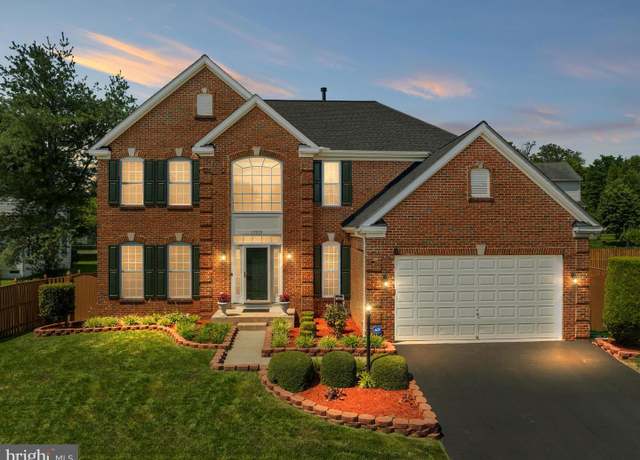 Property at 15009 Onan Ct, Gainesville, VA 20155, 4 beds, 2.5 baths