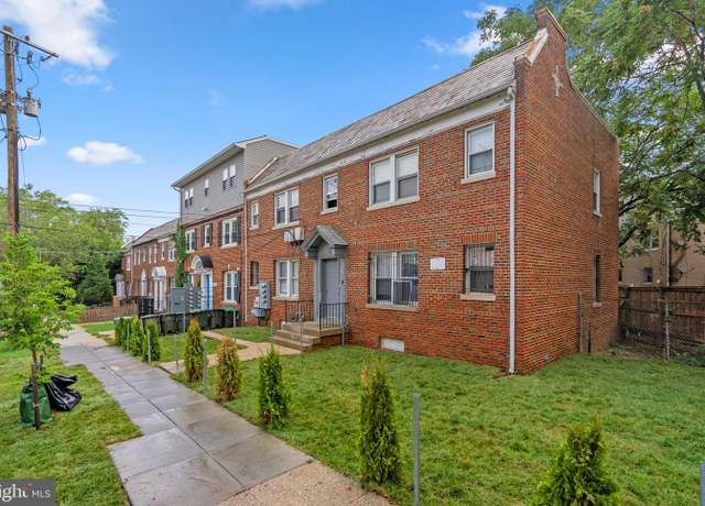 Property at 1626 18th St SE, Washington, DC 20020, 8 beds
