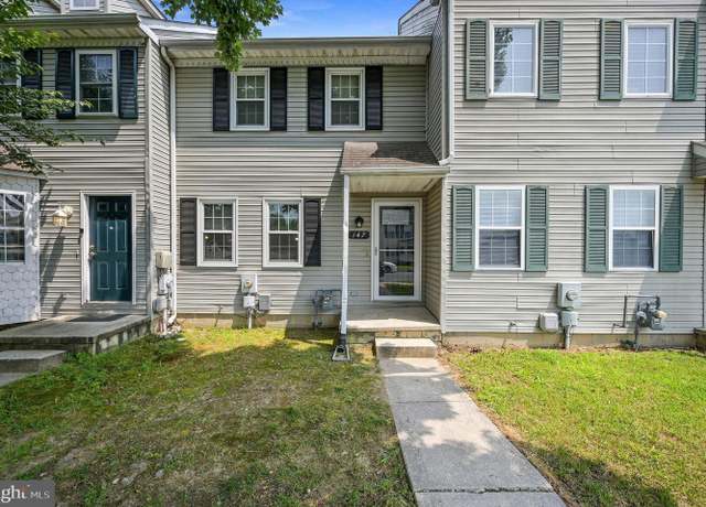 Property at 147 Holmes St, Dover, DE 19901, 3 beds, 1.5 baths