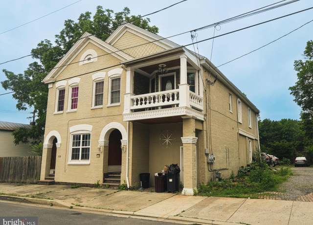 Property at 328 N Mechanic St, Cumberland, MD 21502, 5 beds