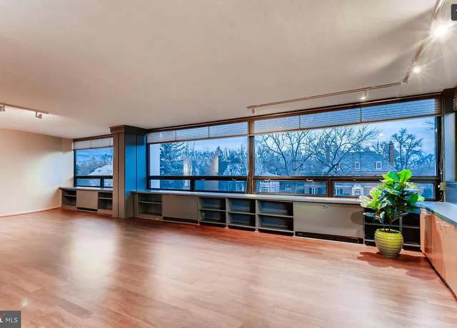 Property at 4000 N Charles St #312, Baltimore, MD 21218, 1 bed, 1.5 baths