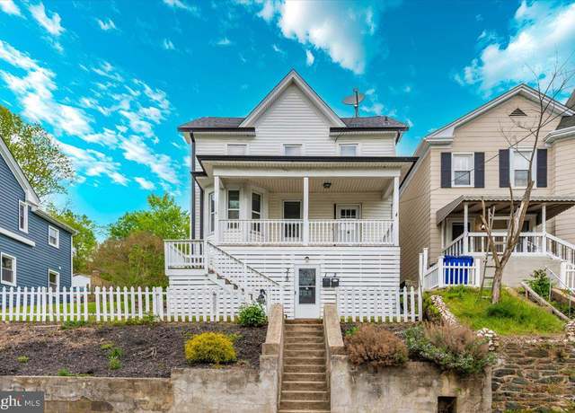 Property at 319 E A St, Brunswick, MD 21716, 2 beds, 1 bath