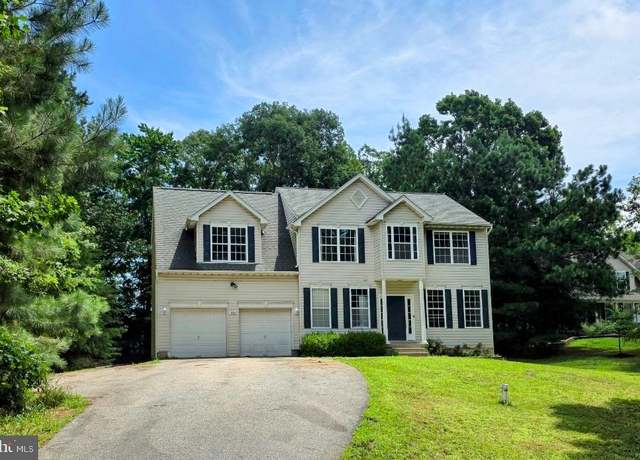 Property at 18324 Chestnut St, Lexington Park, MD 20653, 4 beds, 3.5 baths