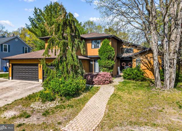 Property at 14 Bunning Dr, Voorhees, NJ 08043, 4 beds, 2.5 baths