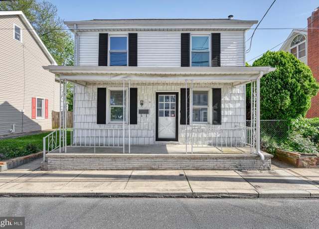 Property at 14 E Green St, Camp Hill, PA 17011, 4 beds, 2.5 baths
