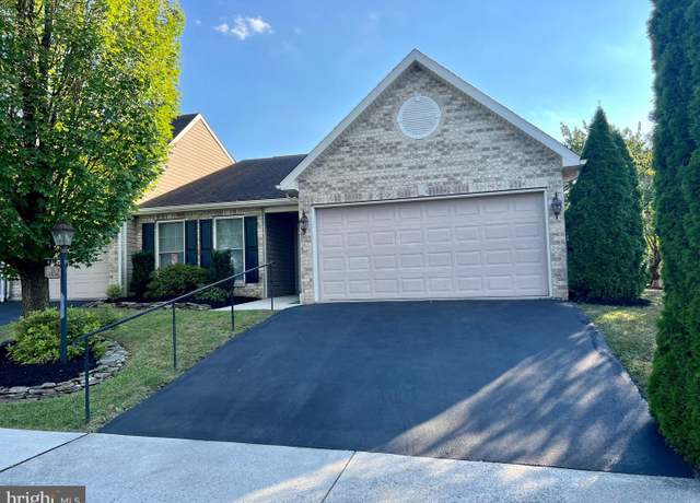 Property at 102 Merrihill Dr, Carlisle, PA 17015, 2 beds, 2 baths