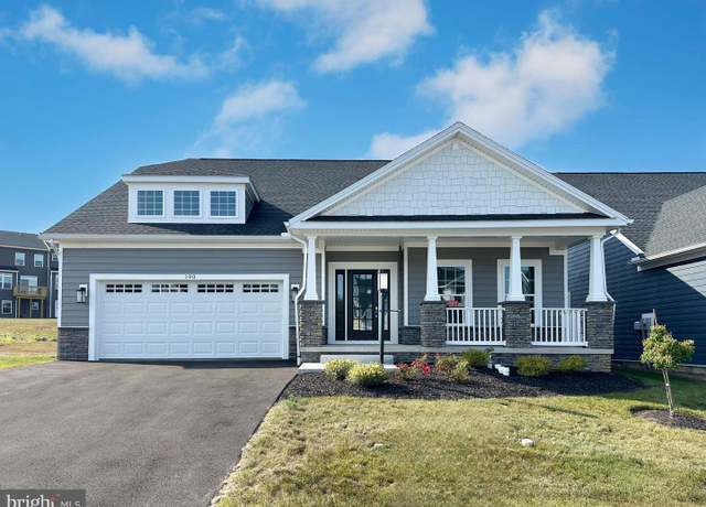 Property at 190 Sussex Dr, State College, PA 16801, 3 beds, 3 baths