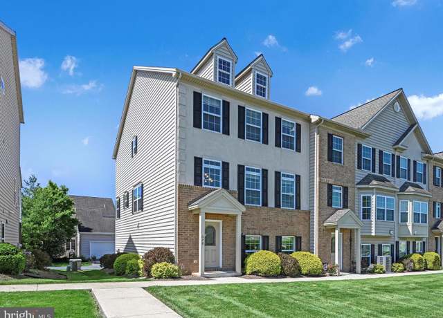 Property at 628 Petersburg Rd, Lancaster, PA 17601, 3 beds, 2.5 baths