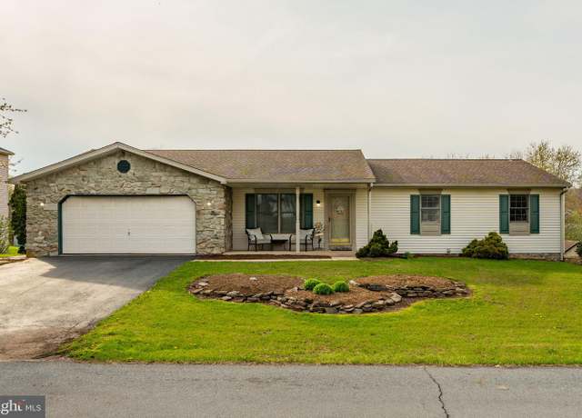 Property at 149 Country Dr, Denver, PA 17517, 4 beds, 3 baths