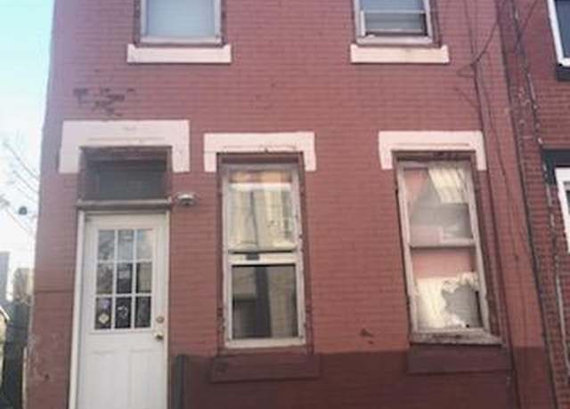 Property at 1226 W Firth St, Philadelphia, PA 19133, 3 beds, 1 bath