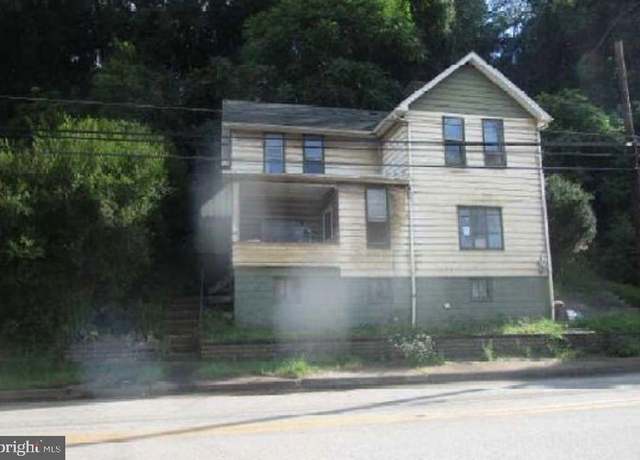 Property at 614 E Main St, Monongahela, PA 15063, 3 beds, 1 bath