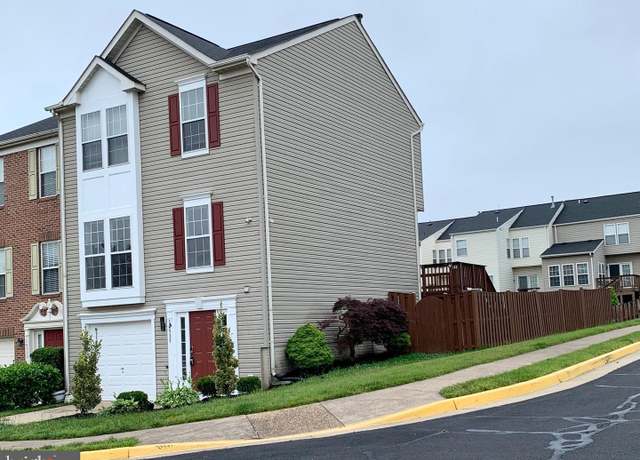 Property at 14535 Pittman Ct, Centreville, VA 20121, 3 beds, 2.5 baths
