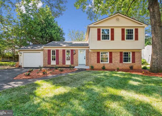 Property at 10449 Calumet Grove Dr, Fairfax, VA 22032, 4 beds, 3 baths