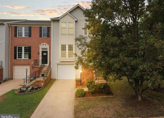 Property at 7755 Effingham Sq, Alexandria, VA 22315, 3 beds, 3.5 baths