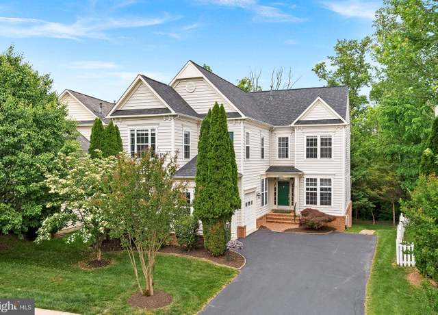 Property at 21894 Windover Dr, Broadlands, VA 20148, 4 beds, 4.5 baths
