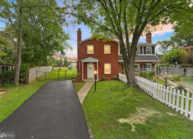 Property at 14106 Morrison Ct, Woodbridge, VA 22193, 3 beds, 2.5 baths