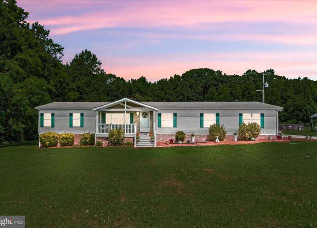 Property at 5547 Nomini Hall Rd, Hague, VA 22469, 3 beds, 2 baths