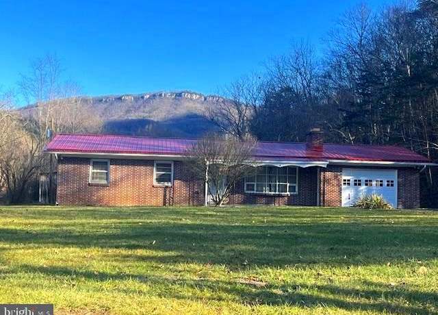 Property at 1893 Elkhorn Rd, Petersburg, WV 26847, 4 beds, 2.5 baths