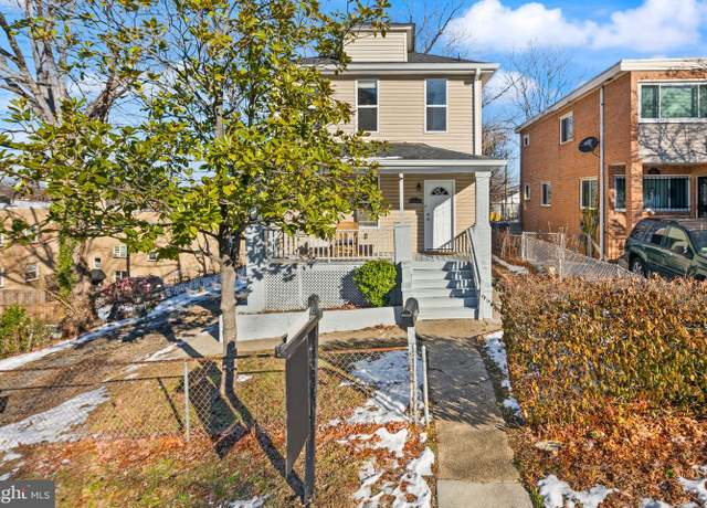 Property at 5206 Clay St NE, Washington, DC 20019, 4 beds, 3.5 baths