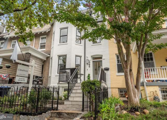 Property at 646 Lexington Pl NE, Washington, DC 20002, 6 beds, 4.5 baths