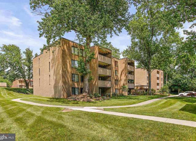 Property at 4 Candlemaker Ct #301, Pikesville, MD 21208, 2 beds, 2 baths