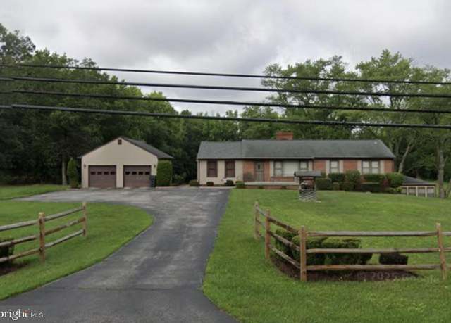 Property at 11275 Berry Rd, Waldorf, MD 20603, 4 beds, 1.5 baths