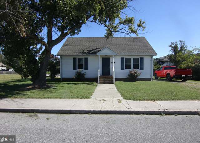 Property at 113 2nd St, Crisfield, MD 21817, 3 beds, 1 bath