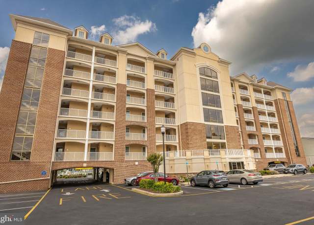 Property at 530 Riverside Dr #202, Salisbury, MD 21801, 3 beds, 2.5 baths