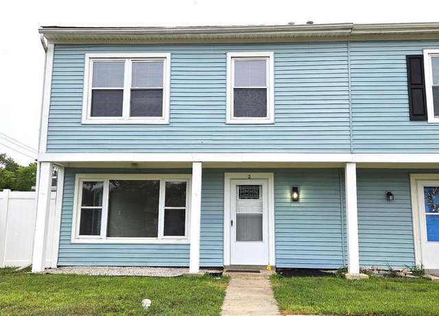 Property at 2 Little Ct, Sicklerville, NJ 08081, 3 beds, 1.5 baths
