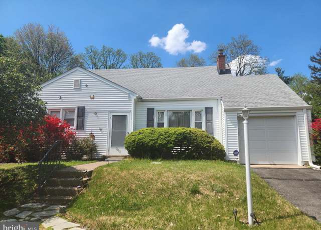 Property at 202 W Upper Ferry Rd, Ewing, NJ 08628, 4 beds, 2 baths