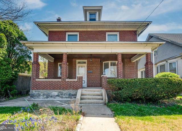 Property at 2622 Perkiomen Ave, Reading, PA 19606, 4 beds, 1.5 baths