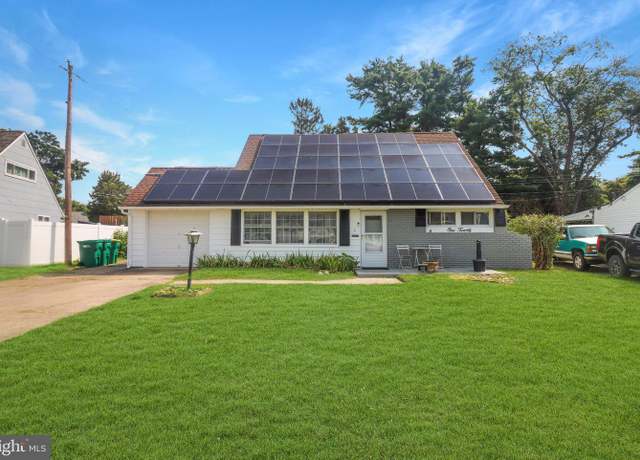 Property at 120 Vermont Ln, Levittown, PA 19054, 4 beds, 2 baths