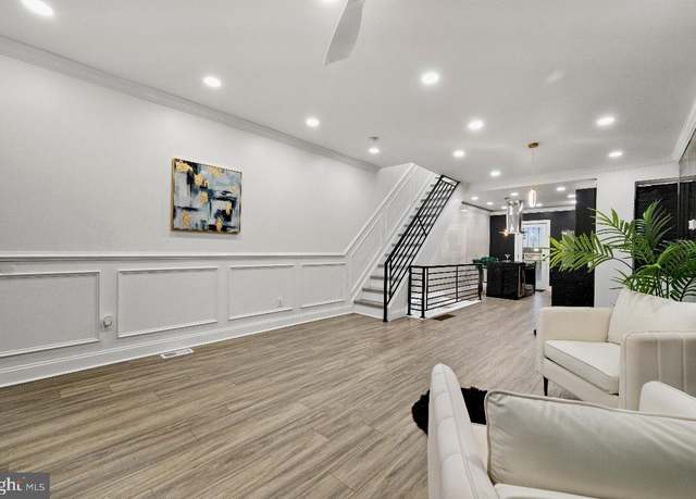 Property at 4624 Paschall Ave, Philadelphia, PA 19143, 4 beds, 2 baths